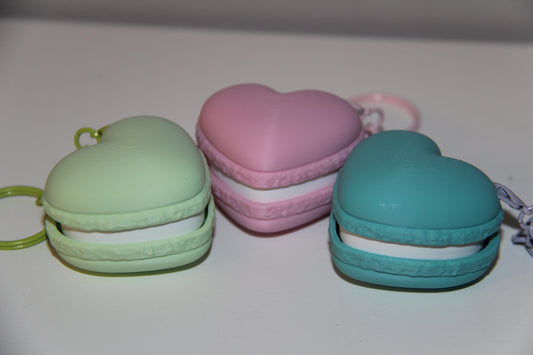 💖 Heart Macaron Clicky Keyrings